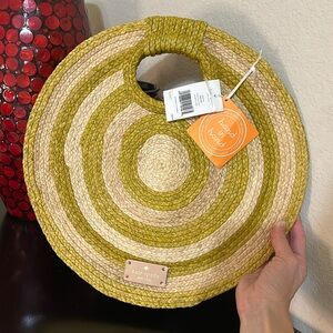 Kate Spade NWT Hand In Hand Straw Woven Bag